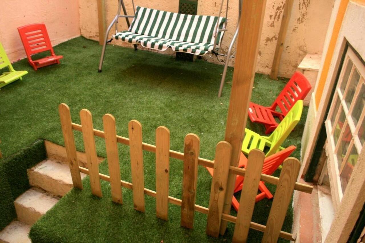 Locals Hostel & Suites Lisbon Luaran gambar