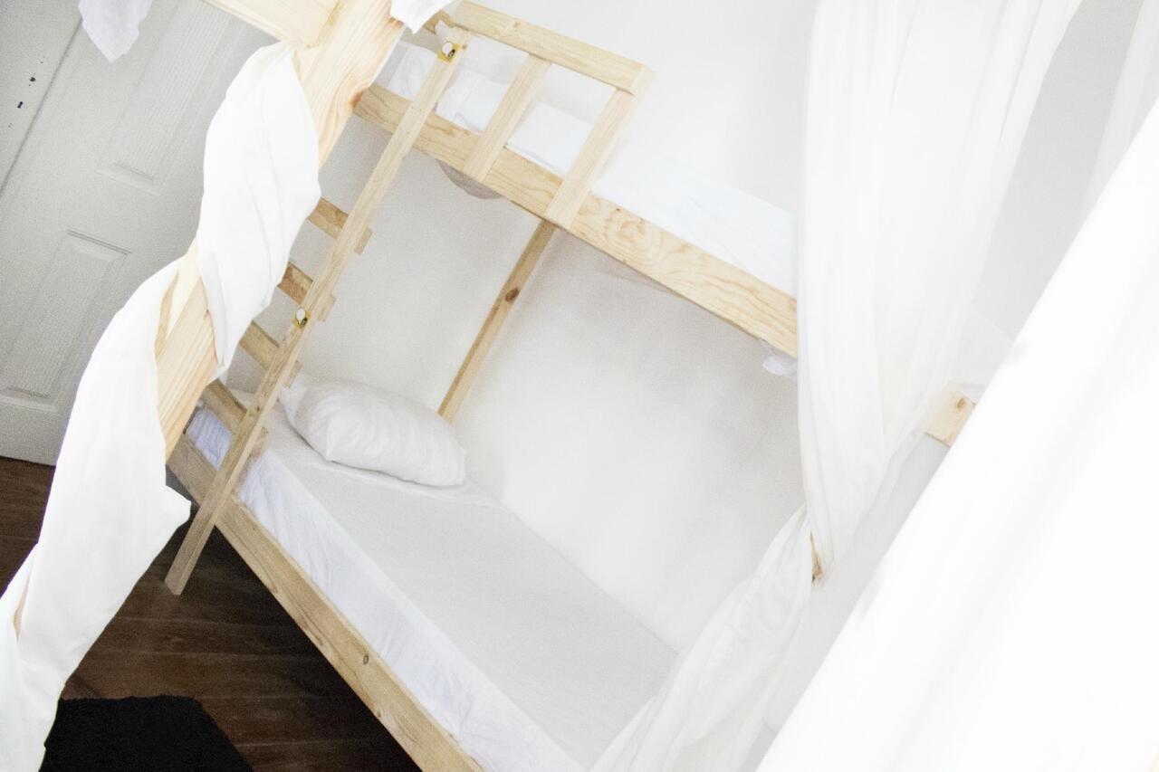 Locals Hostel & Suites Lisbon Luaran gambar