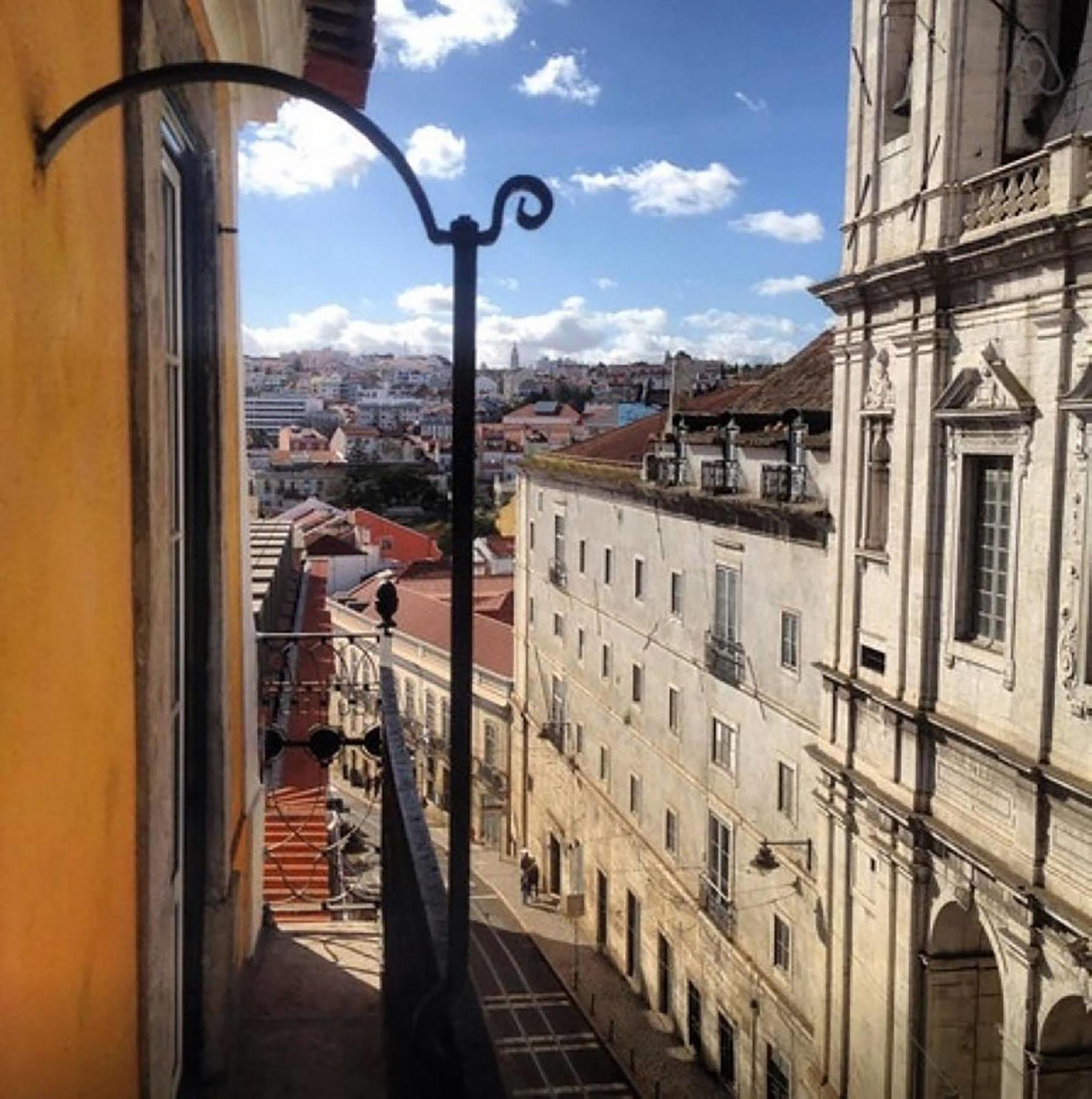Locals Hostel & Suites Lisbon Luaran gambar