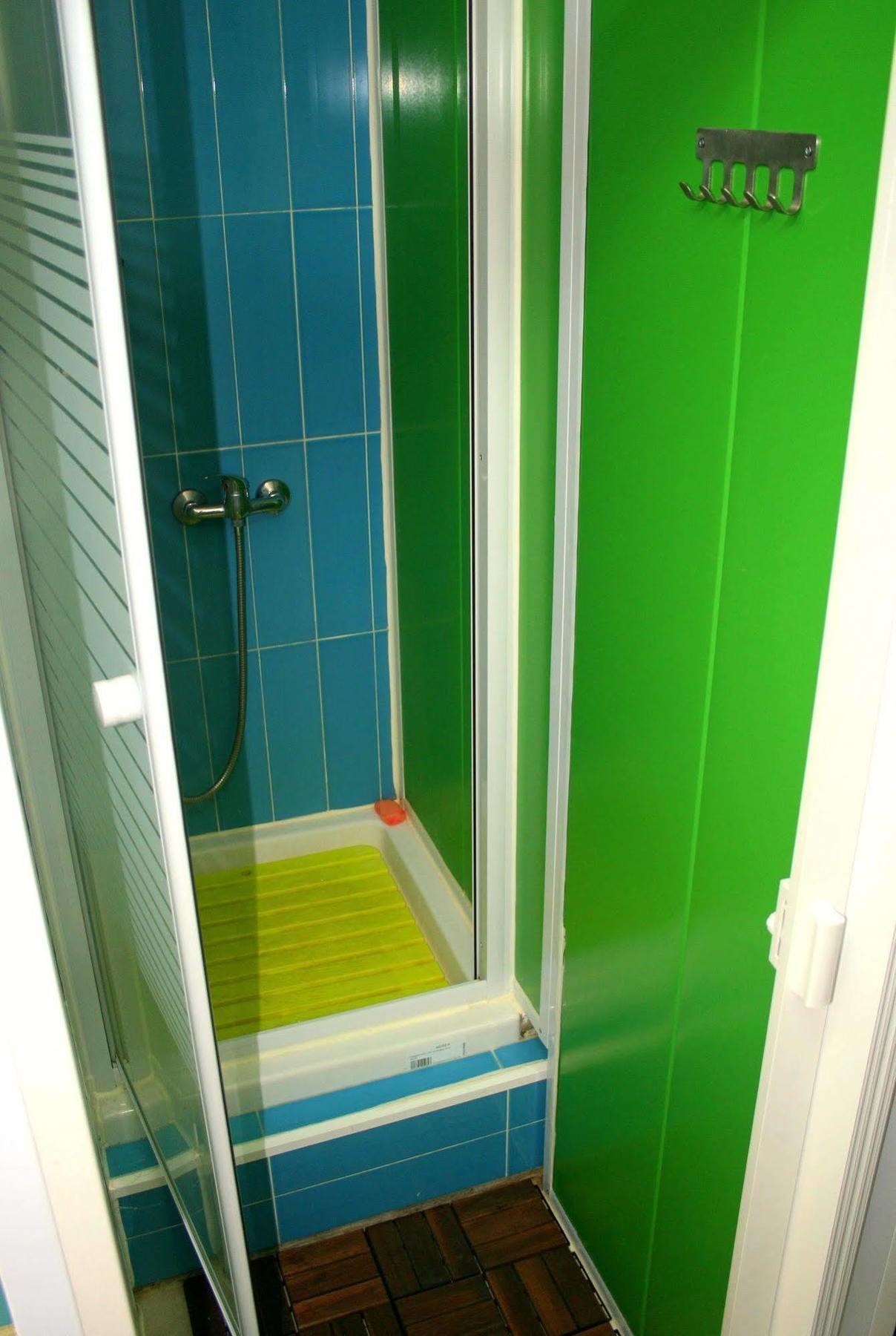 Locals Hostel & Suites Lisbon Luaran gambar