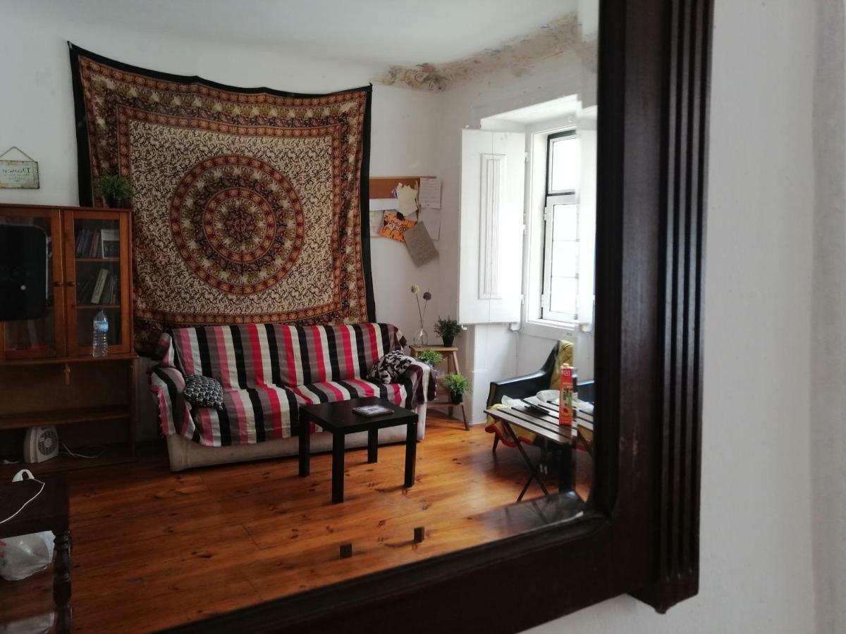 Locals Hostel & Suites Lisbon Luaran gambar