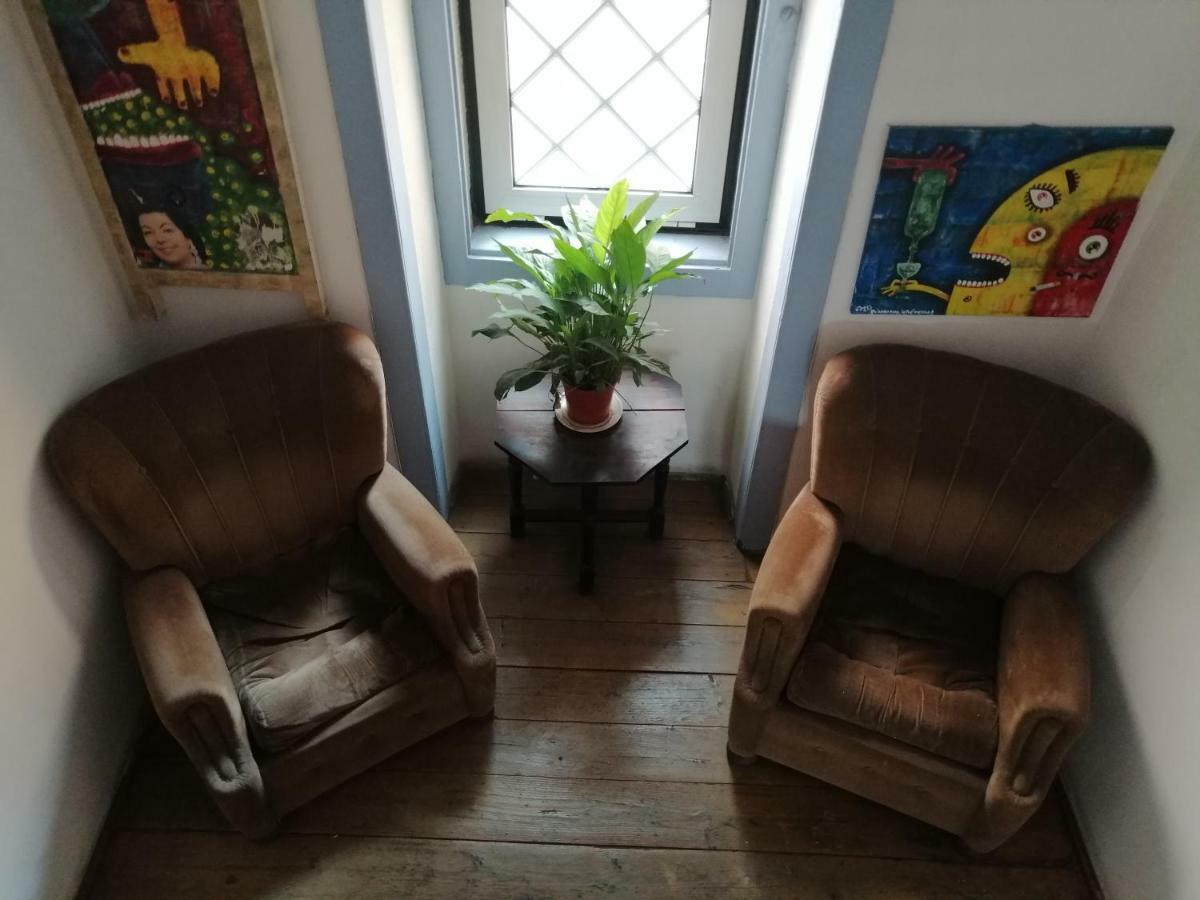 Locals Hostel & Suites Lisbon Luaran gambar