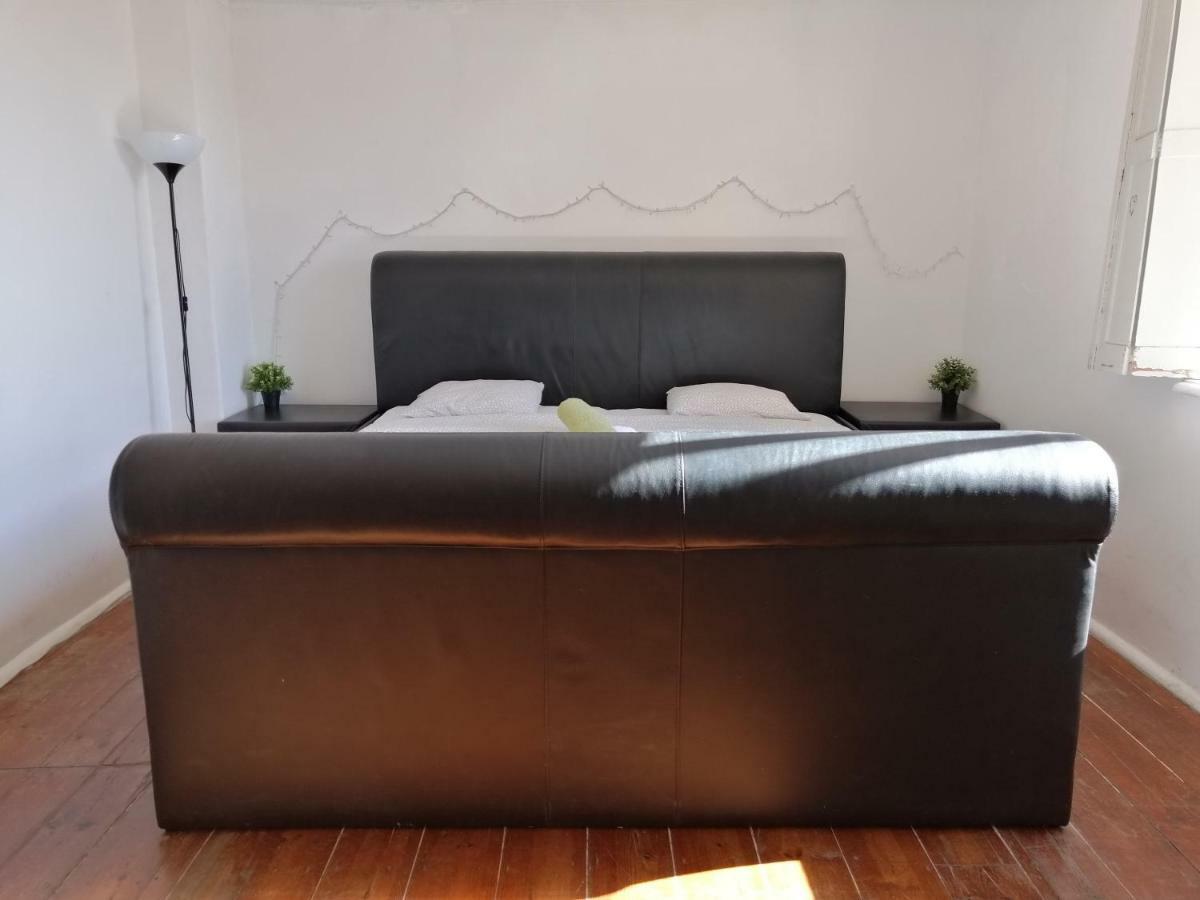 Locals Hostel & Suites Lisbon Luaran gambar